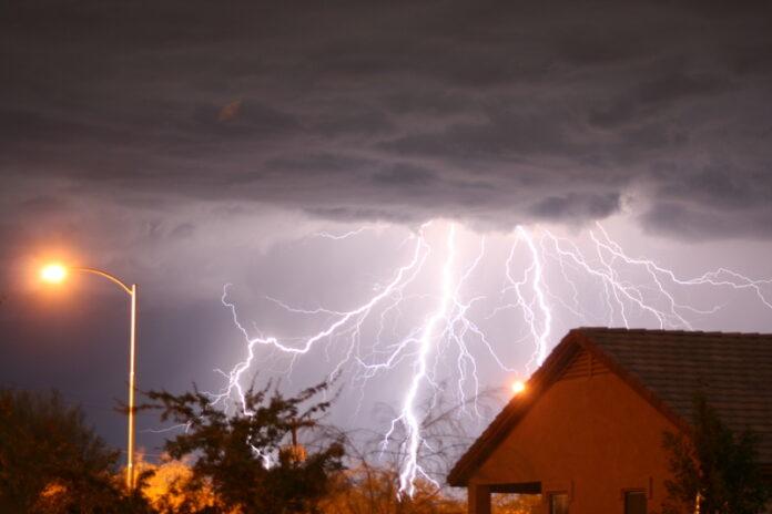 lightning, thunderstorm, severe weather, storm, residential area, houses, street light, electrical storm, extreme weather