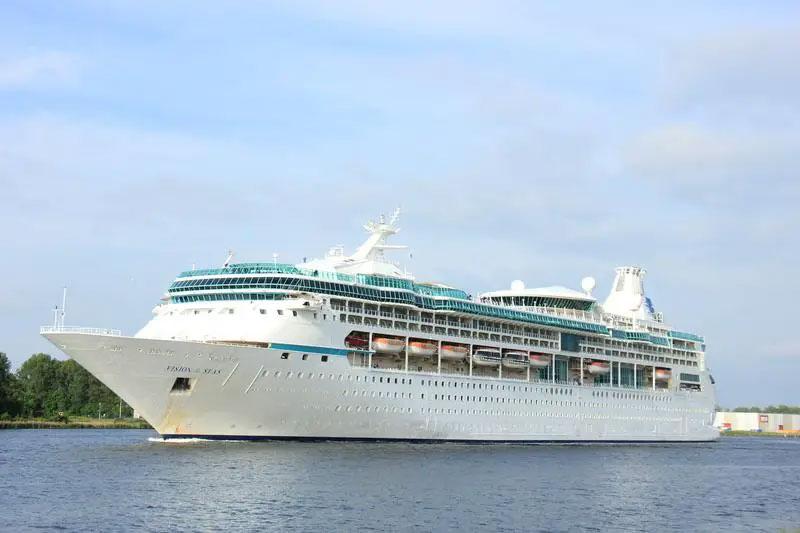 Coast Guard Halts Search for Overboard Passenger on Cruise | internewsgroup
