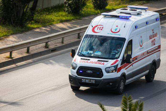 ambulance, emergency vehicle, 112, Turkey, emergency medical services, highway, emergency response, Ford Transit